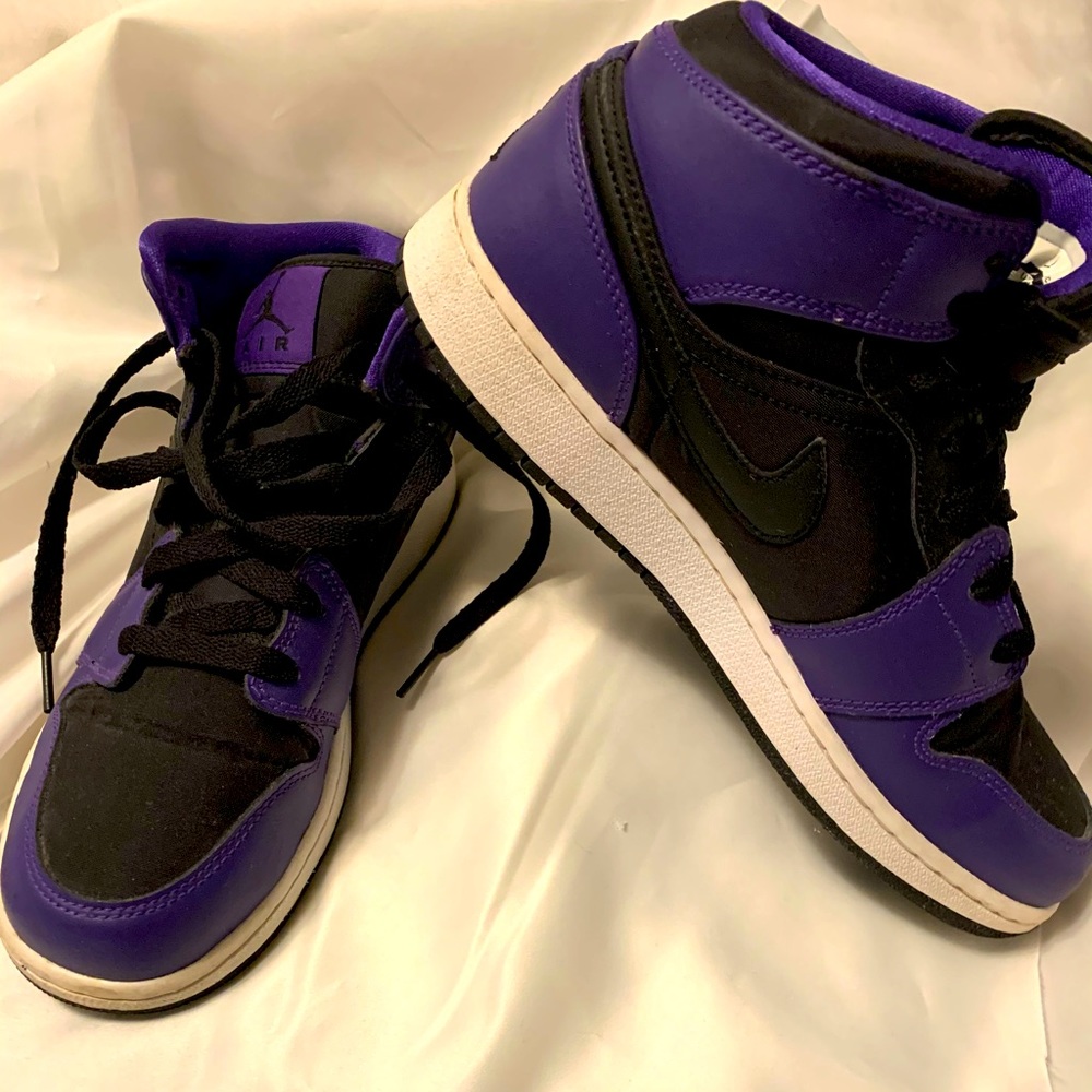Nike Air Jordan 1 Mids